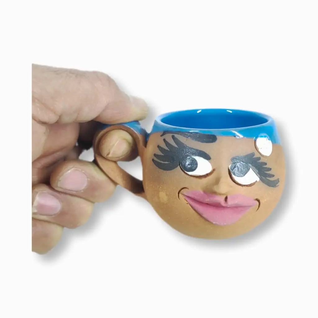 TOPRAK YUVARLAK FİNCAN EMOJİ KADIN